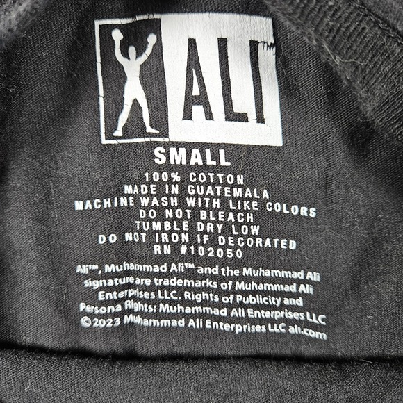 Muhammad Ali Sonny Liston Knockout Graphic T-Shirt Black Mens Small 100% Cotton - Picture 2 of 3